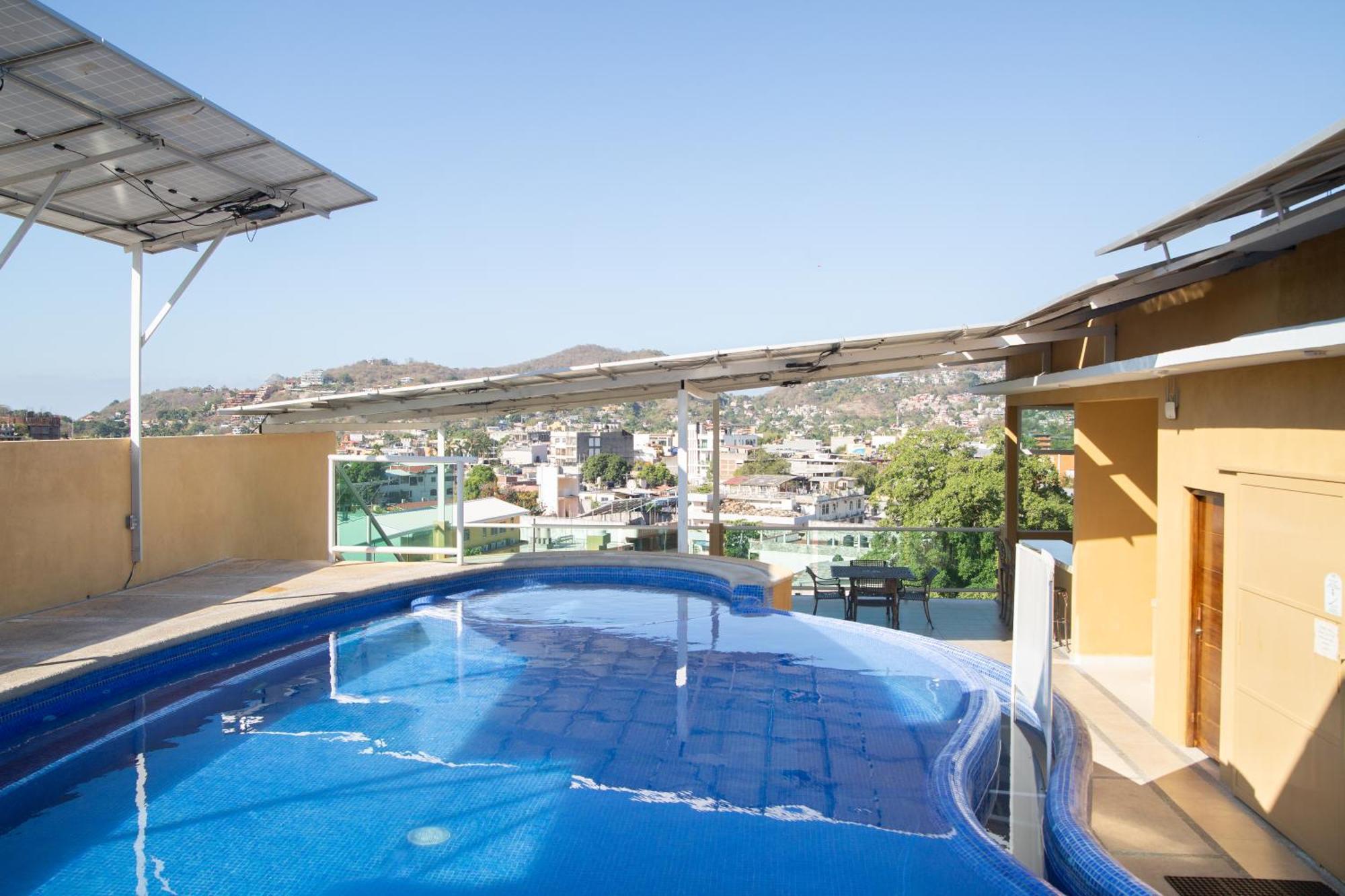 Fabuloso Hotel Las Vegas Zihuatanejo Exterior photo
