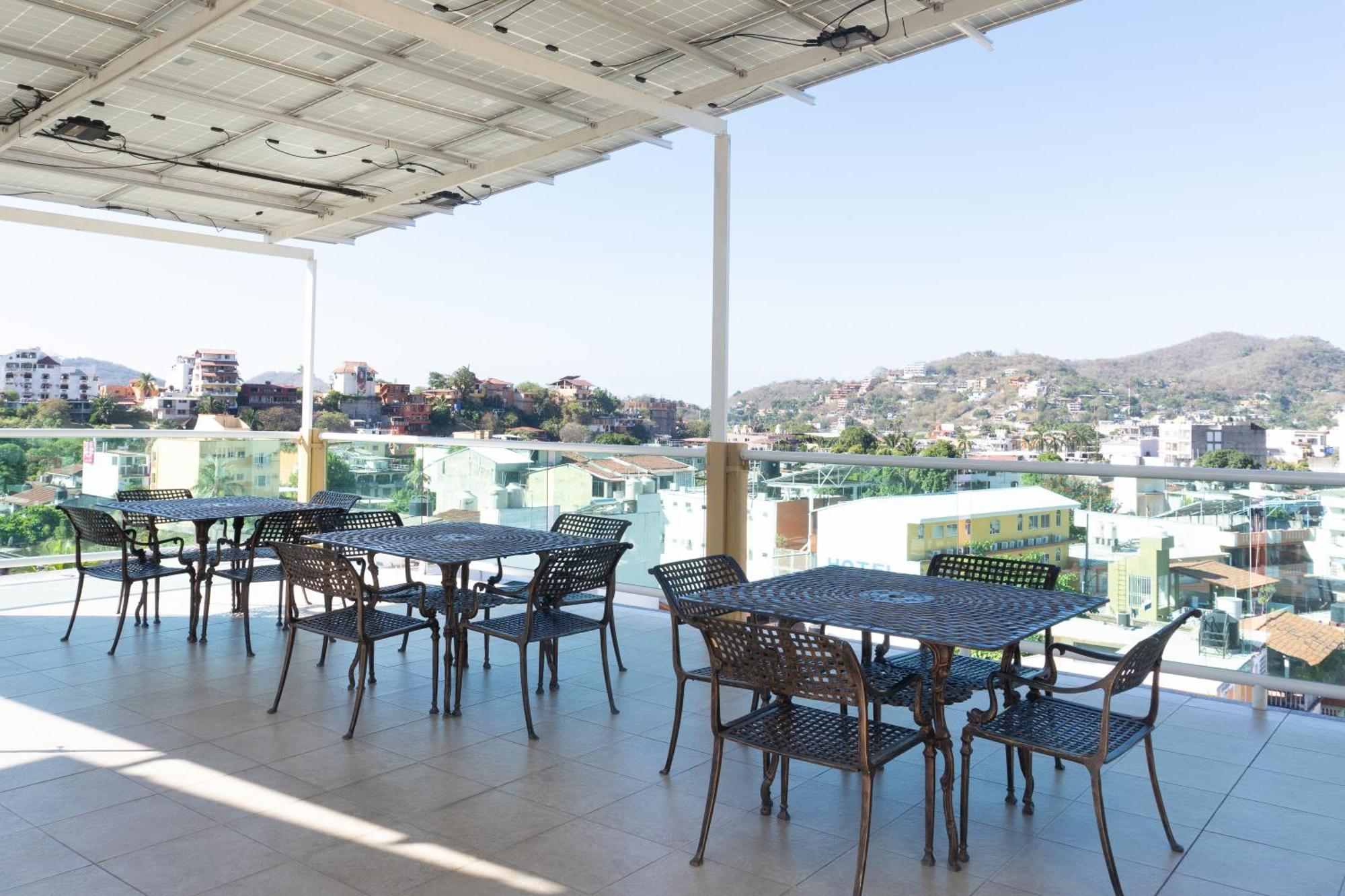 Fabuloso Hotel Las Vegas Zihuatanejo Exterior photo